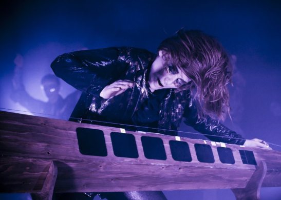 the_knife_sophia_spring_07[1]